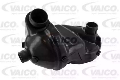 Клапан вентиляции картерных газов на BMW 5  Vaico V20-0764.