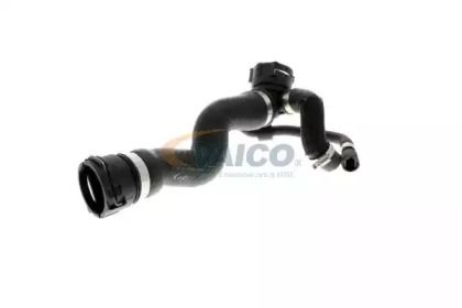 Патрубок радиатора на BMW 740 Vaico V20-2670.