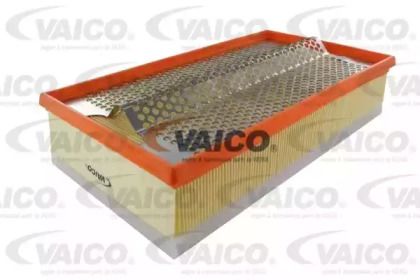 Воздушный фильтр Vaico V30-7400.