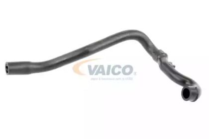 Шланг вентиляції картера на Volvo V70  Vaico V95-0321.