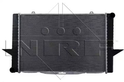Радиатор охлаждения двигателя на Volvo 850  NRF 509509.