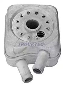 Масляный радиатор на Фольксваген Венто  Trucktec Automotive 07.18.001.