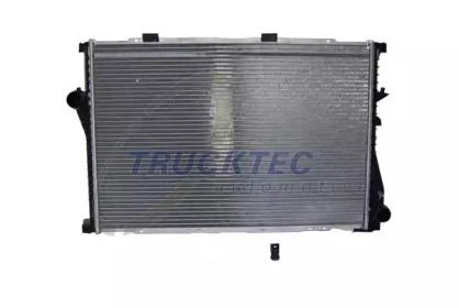 Радиатор охлаждения двигателя на BMW E38 Trucktec Automotive 08.11.023.