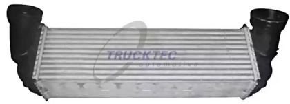 Інтеркулер на БМВ 330 Trucktec Automotive 08.40.057.