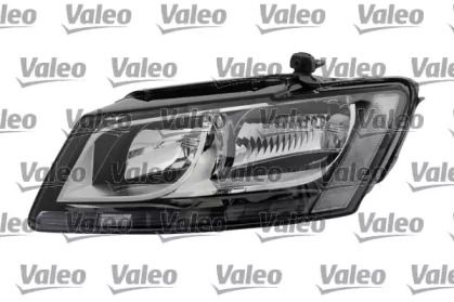 Левая фара ближнего света на Audi Q5  Valeo 044863.