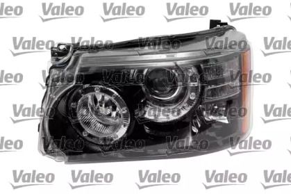 Правая ксеноновая фара ближнего света на Land Rover Range Rover Sport  Valeo 044665.