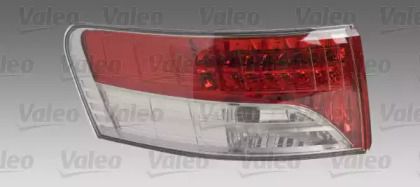 Задний левый фонарь на Toyota Avensis  Valeo 043962.