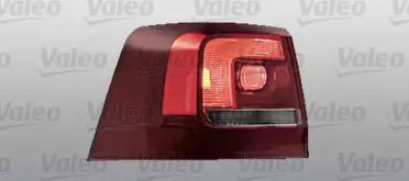 Задний левый фонарь на Volkswagen Sharan  Valeo 044461.