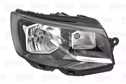 Фара правая Valeo 046709.