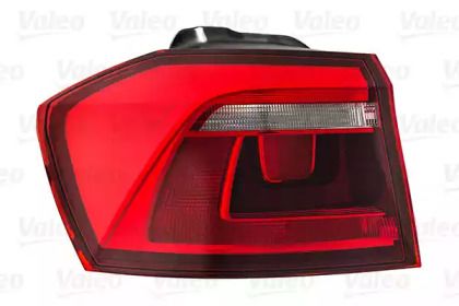 Задній правий ліхтар на Volkswagen Golf  Valeo 045389.