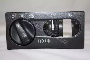 Перемикач світла фар на Volkswagen Vento  Dello 150045910.