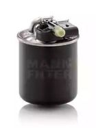 Топливный фильтр на Инфинити Ку30  Mann-Filter WK 820/22.