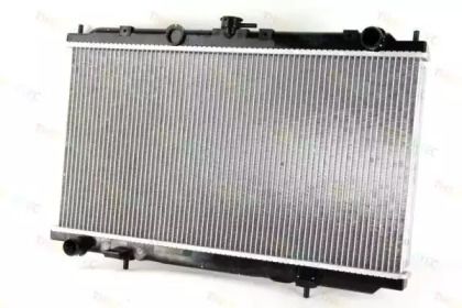 Алюминиевый радиатор охлаждения двигателя на Nissan Primera  Thermotec D71019TT.