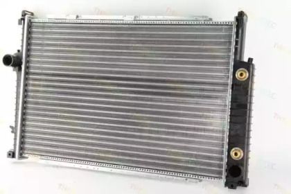 Алюминиевый радиатор охлаждения двигателя на BMW 8  Thermotec D7B019TT.