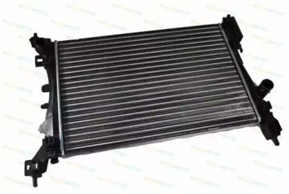 Радиатор охлаждения двигателя на Fiat Grande Punto  Thermotec D7F018TT.
