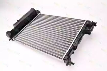Алюминиевый радиатор охлаждения двигателя на Peugeot 306  Thermotec D7P041TT.