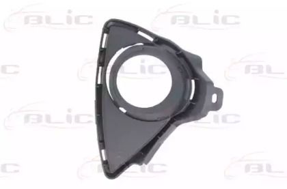 Решетка бампера на Toyota Auris  Blic 6502-07-8118917P.