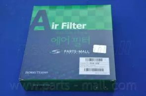 Воздушный фильтр на Hyundai I30  Parts-Mall PAA-058.