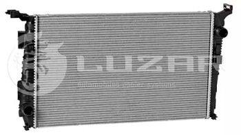 Алюминиевый радиатор охлаждения двигателя на Dacia Duster  Luzar LRc 0950.
