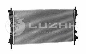 Алюминиевый радиатор охлаждения двигателя на Ford Transit  Luzar LRc 10BD.