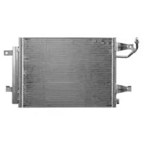 Радиатор кондиционера на Митсубиси Кольт  Delphi CF20270.