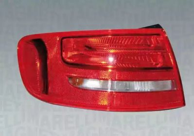 Задний правый фонарь на Audi A4 B8 Magneti Marelli 714021970801.