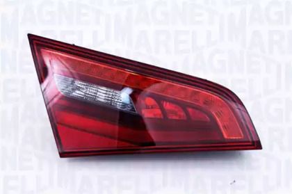 Задний правый фонарь на Audi A3  Magneti Marelli 714081110801.