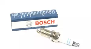 Свеча зажигания на Шкода Октавия А5  Bosch 0 242 240 665.
