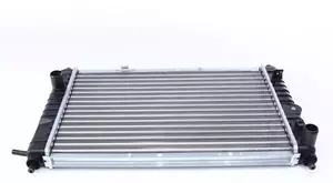 Радиатор охлаждения двигателя NRF 53250 фотография 3.
