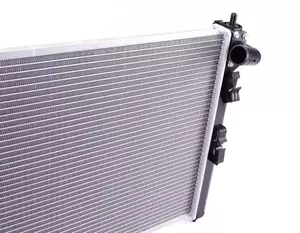 Радиатор охлаждения двигателя NRF 53906 фотография 3.