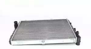 Алюмінієвий радіатор охолодження двигуна на Audi 80  NRF 58579.