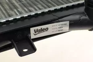 Алюминиевый радиатор охлаждения двигателя Valeo 732872 фотография 2.