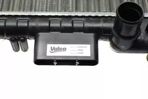 Алюминиевый радиатор охлаждения двигателя Valeo 734448 фотография 4.