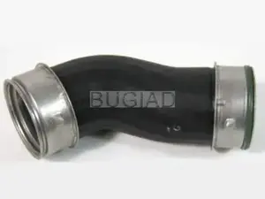 Патрубок інтеркулера на Volkswagen Bora  Bugiad 82681.