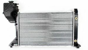 Алюмінієвий радіатор охолодження двигуна Kale Oto Radyator 330200.