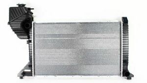 Алюмінієвий радіатор охолодження двигуна на Мерседес Спрінтер  Kale Oto Radyator 330300.